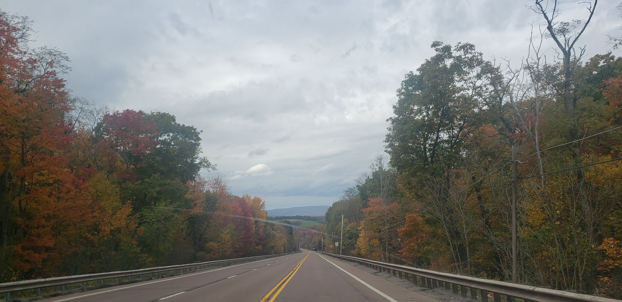 A picture of Highway 40, the National Pike, in the fall.